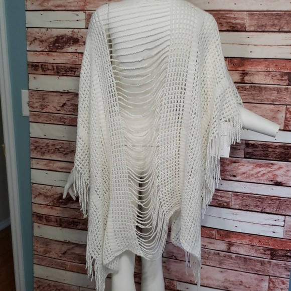 Versatile sweater - Picture 2 of 3